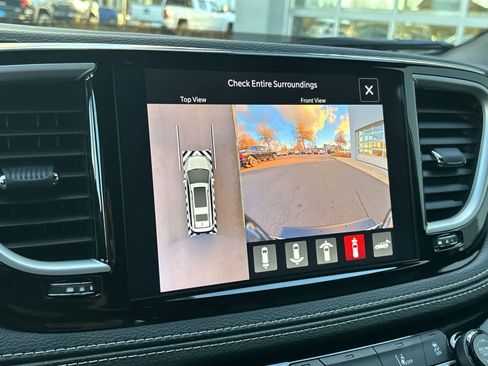 New 2026 Chrysler Pacifica Select image 22