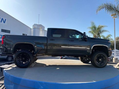 New 2026 Chevrolet Silverado 2500 LT w/ Trail Boss Package AWD/4WD image 9