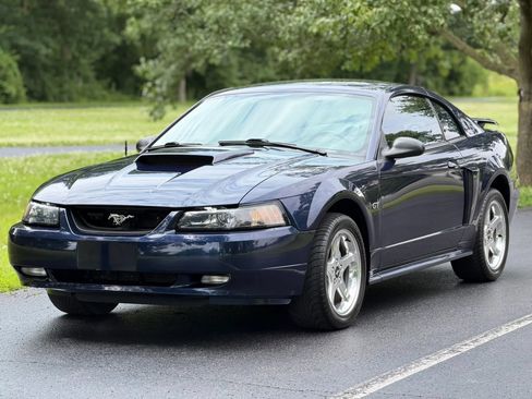 Used 2003 Ford Mustang GT RWD image 1