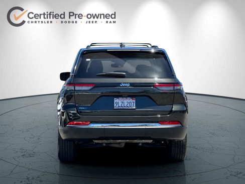 Used 2023 Jeep Grand Cherokee 4WD 4xe image 5
