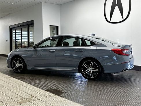 Used 2022 Honda Accord Touring image 4