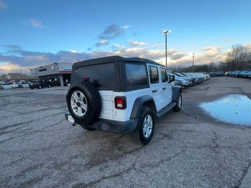 Used 2019 Jeep Wrangler Unlimited Sport S AWD/4WD image 8