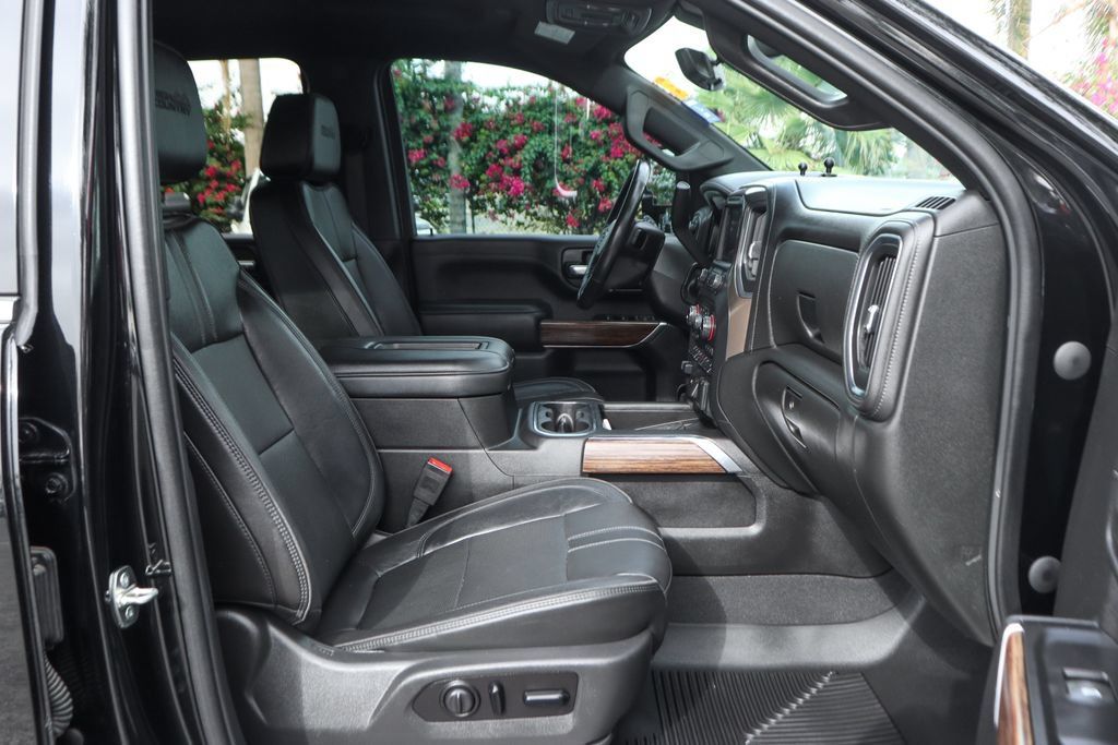 Used 2020 Chevrolet Silverado 2500 High Country w/ Technology Package AWD/4WD image 43