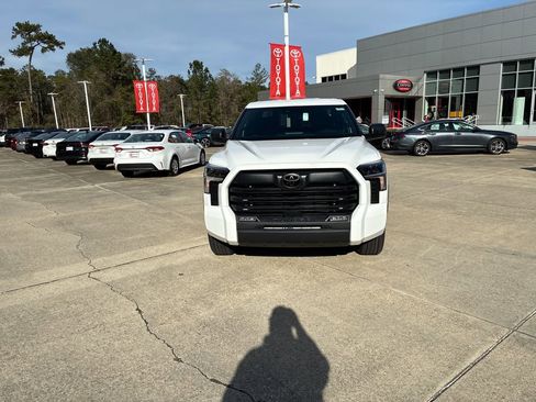 New 2026 Toyota Tundra SR5 image 10