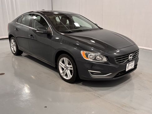 Used 2015 Volvo S60 T5 Premier image 4