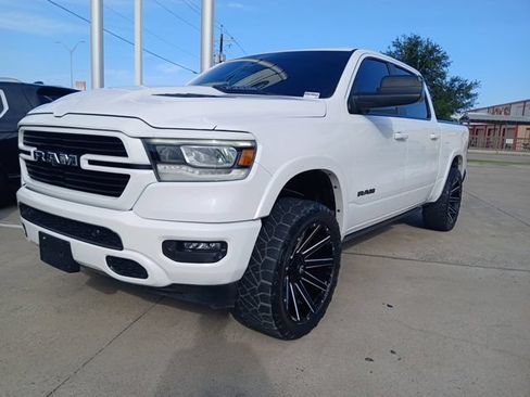 Used 2021 RAM 1500 Laramie RWD image 3