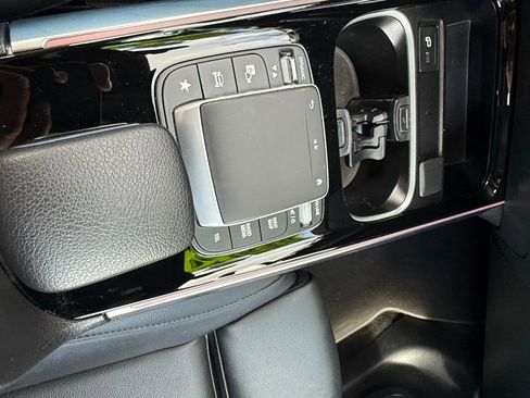 Used 2023 Mercedes-Benz GLA 250 image 16