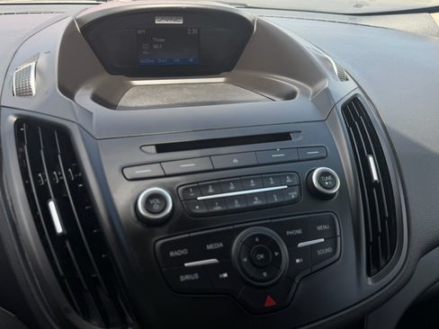 Used 2017 Ford Escape SE AWD/4WD image 11