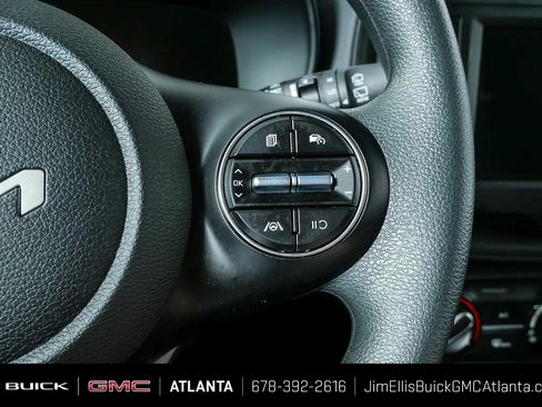 Used 2025 Kia Soul LX FWD image 11