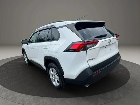 Used 2019 Toyota RAV4 XLE AWD/4WD image 7
