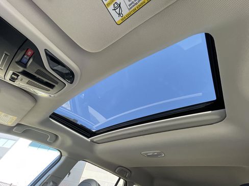 Used 2025 Subaru Outback Limited XT image 22