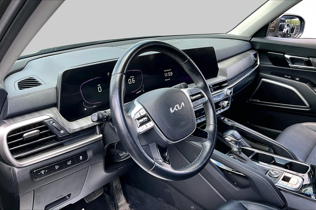 Used 2023 Kia Telluride EX AWD/4WD image 14