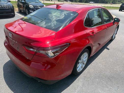 Used 2024 Toyota Camry LE w/ Convenience Package FWD image 5