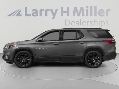 Used 2019 Chevrolet Traverse RS w/ LPO, 'HIT The Road' Package AWD/4WD image 3