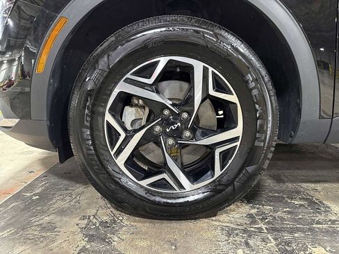 Used 2024 Kia Sportage LX image 10