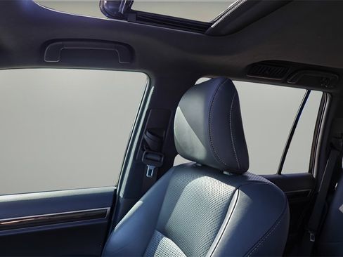 Used 2023 Lexus GX 460 Luxury image 18