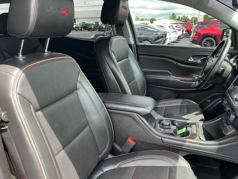 Used 2023 GMC Acadia AT4 w/ Technology Package AWD/4WD image 28