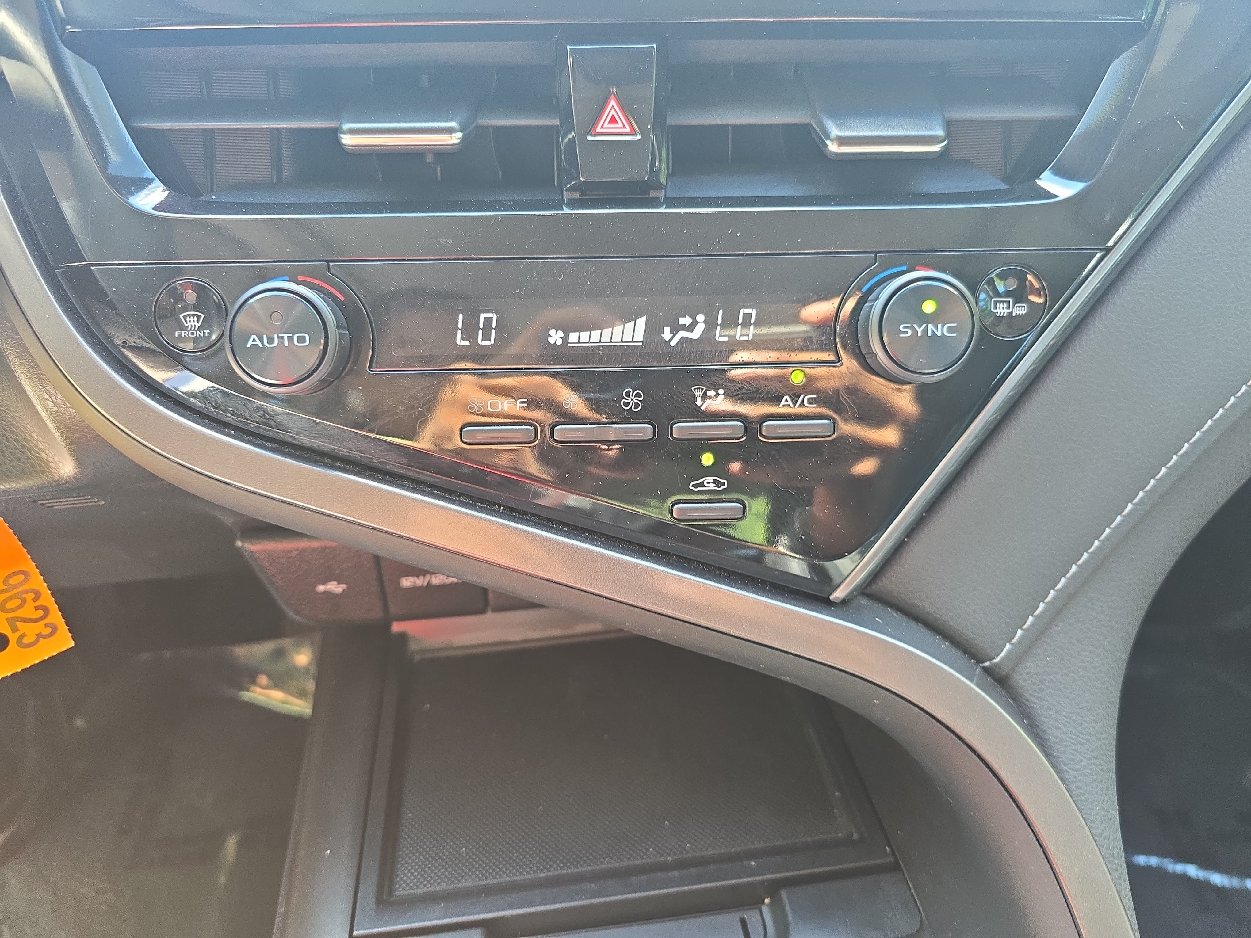 Used 2024 Toyota Camry SE FWD image 23