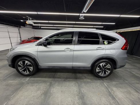 Used 2016 Honda CR-V Touring image 3