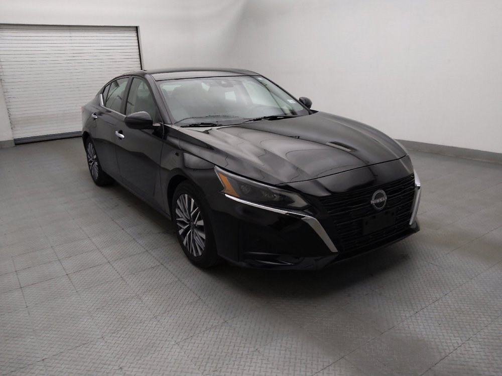 Used 2023 Nissan Altima 2.5 SV FWD image 13