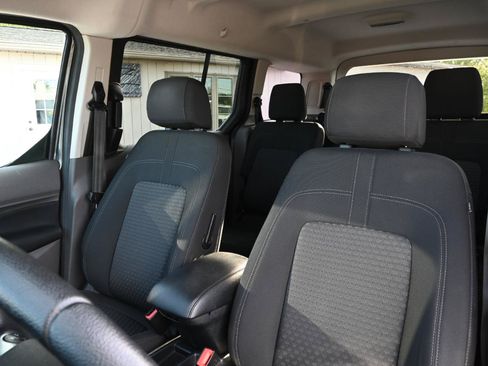 Used 2020 Ford Transit Connect XLT FWD image 15