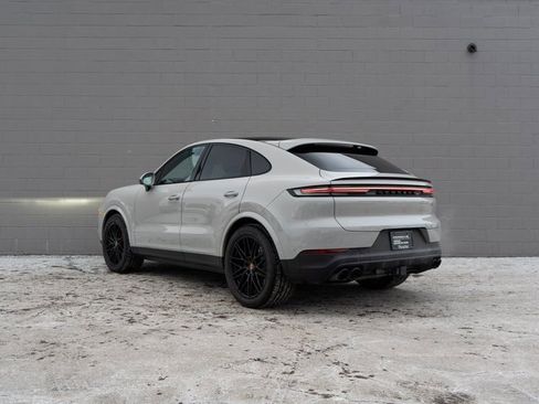 Certified 2026 Porsche Cayenne S image 3