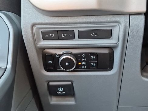 Used 2022 Ford F150 XLT w/ Equipment Group 302A High AWD/4WD image 17