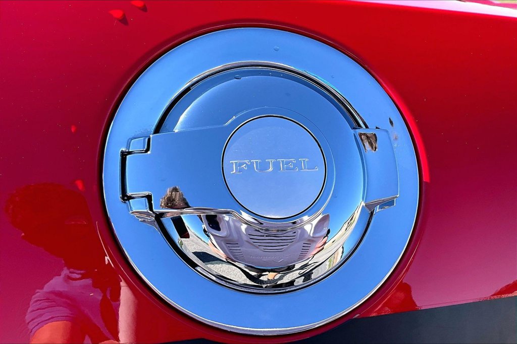 Used 2017 Dodge Challenger SXT Plus RWD image 7