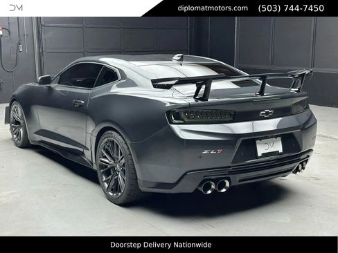 Used 2018 Chevrolet Camaro ZL1 image 4