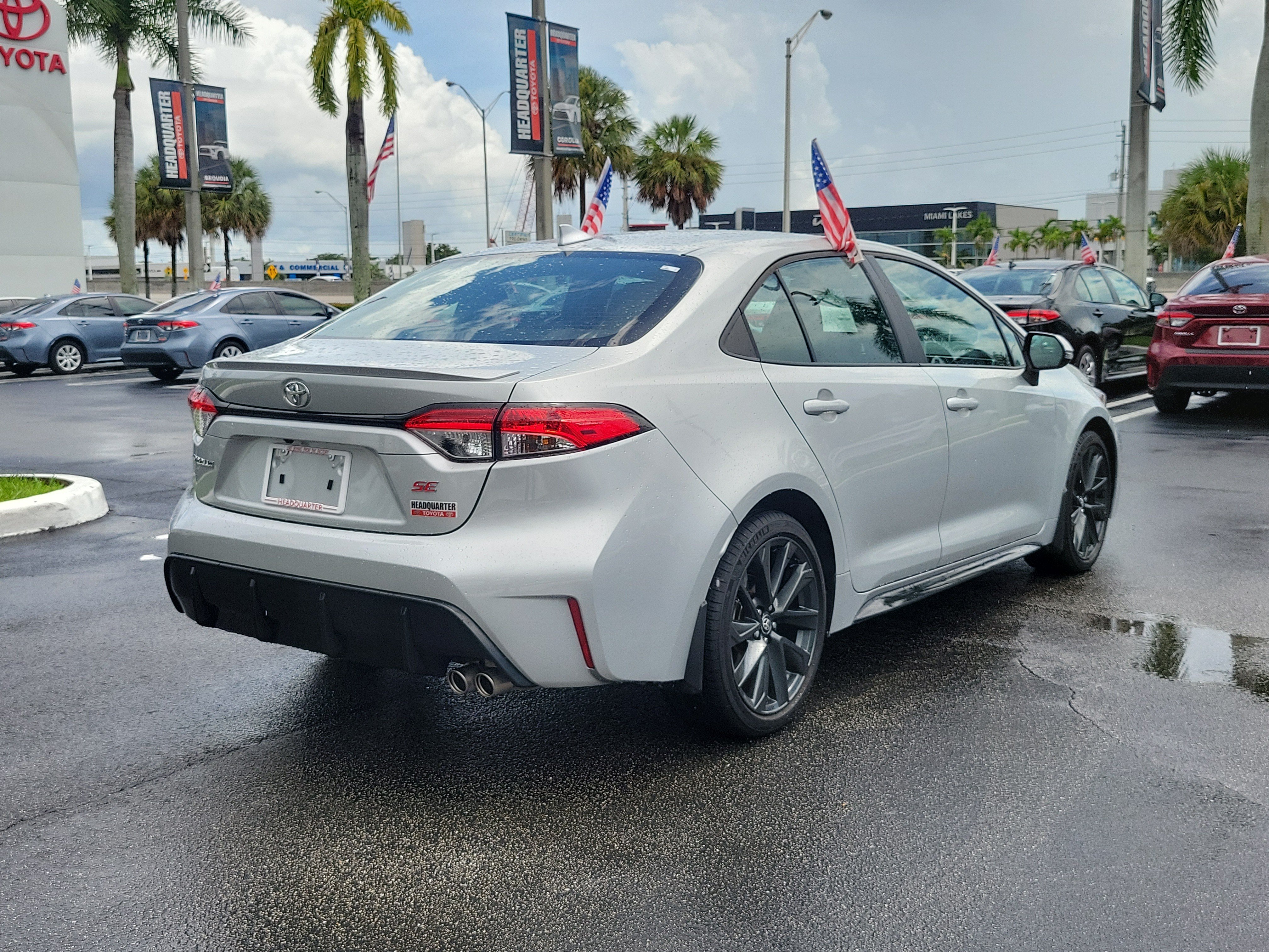 Used 2025 Toyota Corolla SE FWD image 12