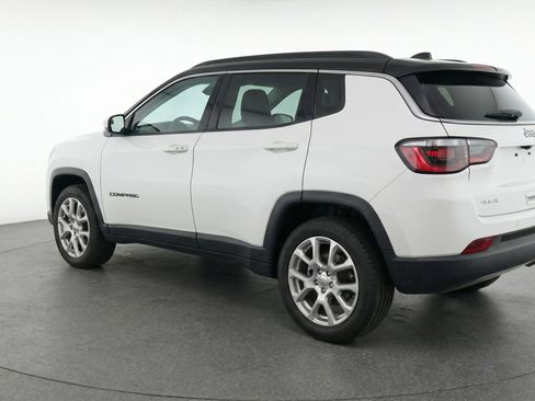 Used 2025 Jeep Compass Limited AWD/4WD image 6