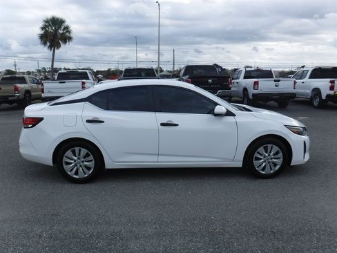 Used 2025 Nissan Sentra S image 3