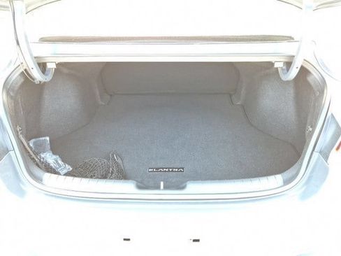 Used 2023 Hyundai Elantra SEL w/ Cargo Package FWD image 25