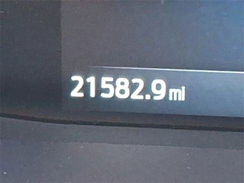 Used 2025 Ford Escape ST-Line image 19