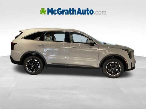 New 2026 Kia Sorento S w/ S Panoramic Sunroof Package image 3