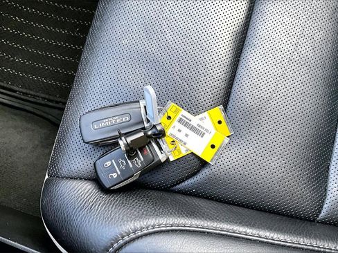 Used 2021 RAM 1500 Limited w/ Night Edition image 32