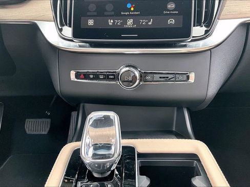 New 2026 Volvo XC90 T8 Ultra w/ Protection Package Premier AWD/4WD image 33