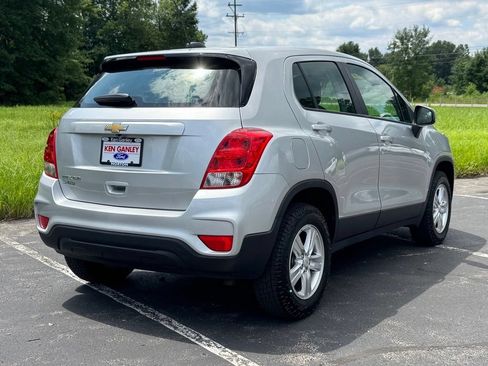 Used 2018 Chevrolet Trax LS AWD/4WD image 6
