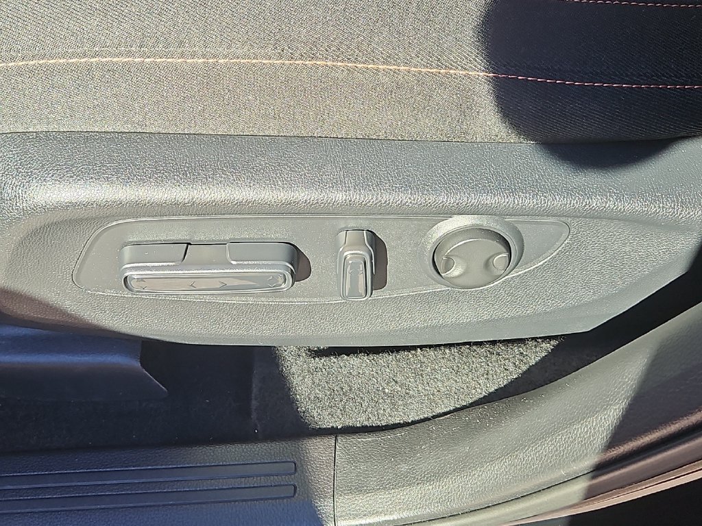 Used 2025 Honda CR-V Sport image 20