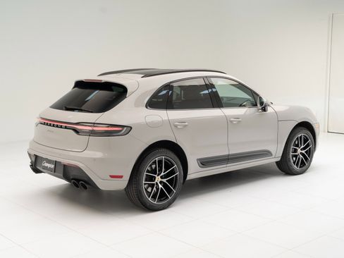 Certified 2026 Porsche Macan AWD/4WD image 9
