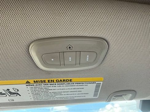 Used 2018 Chrysler Pacifica Touring-L w/ Advanced Safetytec Group FWD image 27