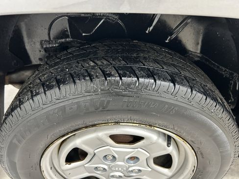 Used 2016 Jeep Patriot Sport image 39