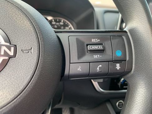 Used 2023 Nissan Rogue SV AWD/4WD image 26