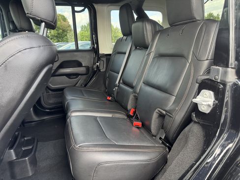 Used 2023 Jeep Wrangler Unlimited Rubicon 392 w/ Xtreme Recon 35" Tire Package AWD/4WD image 15