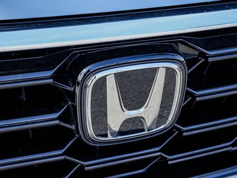 Used 2025 Honda CR-V EX image 14