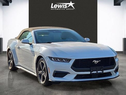 Used 2024 Ford Mustang Premium RWD image 6