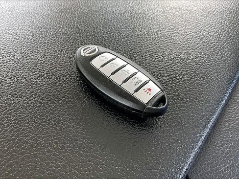 Used 2017 Nissan Altima 2.5 SV image 31