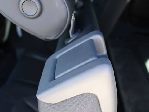 Used 2024 Land Rover Defender 130 Outbound AWD/4WD image 39