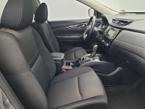 Used 2019 Nissan Rogue SV image 21