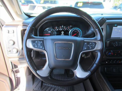 Used 2019 GMC Sierra 2500 Denali w/ Duramax Plus Package image 20